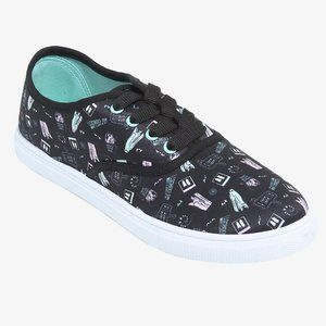 Beetlejuice Ghost Lace-Up Canvas Sneakers. They fit too large for me. Worn 2x.